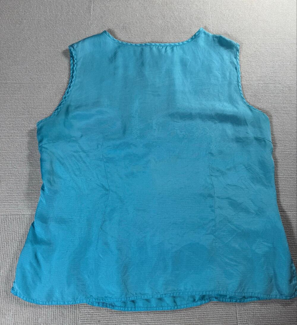Vintage Worthington Women's 16 100% Silk Sleeveless Shell Blouse Blue Classic